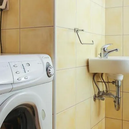 2 Bedroom Apartment With Terrace *