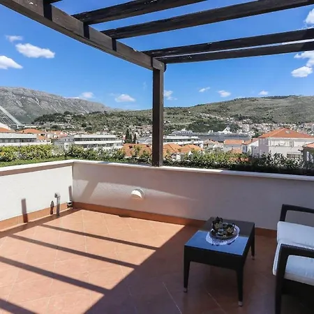 Apartment Alma - Two Bedroom With Terrace And Sea View