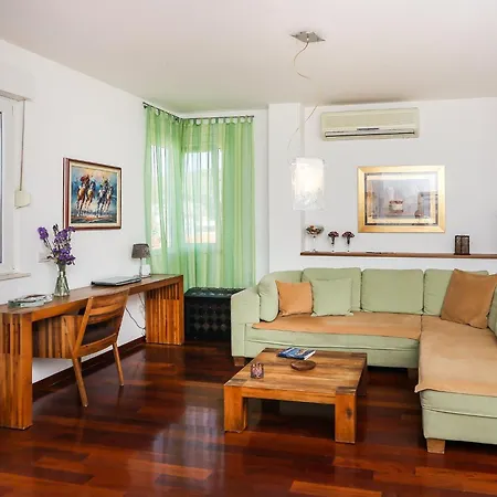 2 Bedroom Apartment With Terrace Dubrovnik